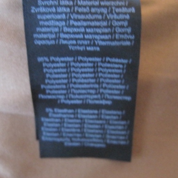 COMMA Pencil Skirt in Faux Suede - Picture 9 of 9